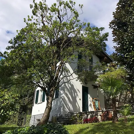 Flairhouse Parco Tatil Evi Gravedona